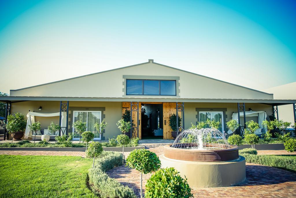 Surval Boutique Olive Estate Villa เอาท์สโฮร์น ภายนอก รูปภาพ